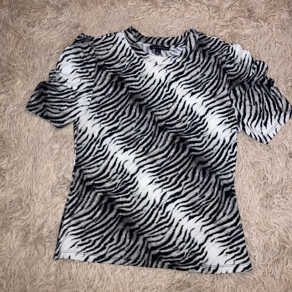 Zebra Print Short Sleeve Top